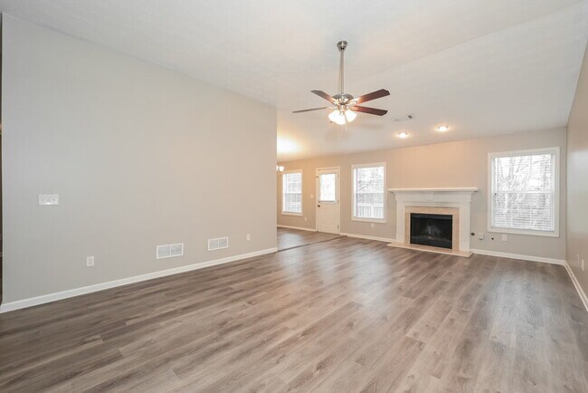 Foto del edificio - 748 Bartow Dr