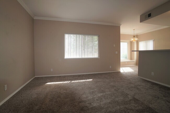 Building Photo - 3895 Strawberry Field Grove