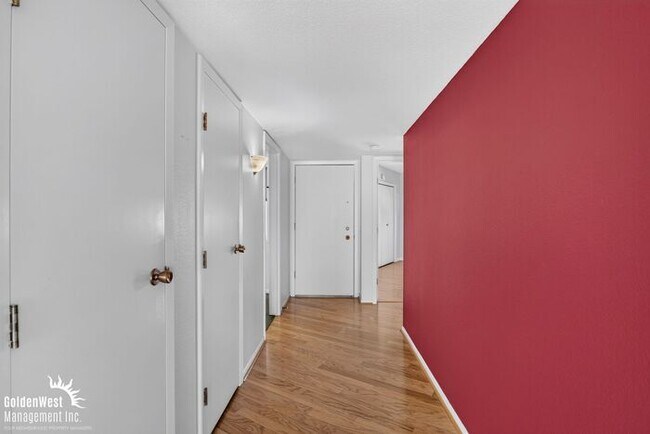 Foto del edificio - Spacious 2Bdm 2Ba Sun City Home with Vaulted Ceilings, Private Covered Patio & Garage! 55+ Community