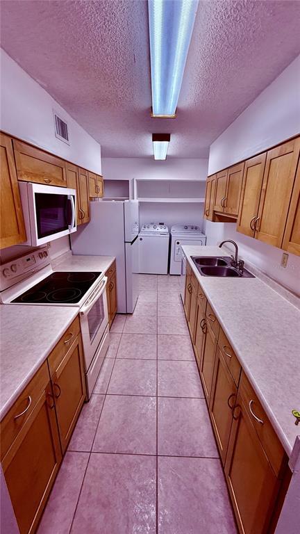 Foto del edificio - 6519 W Newberry Rd