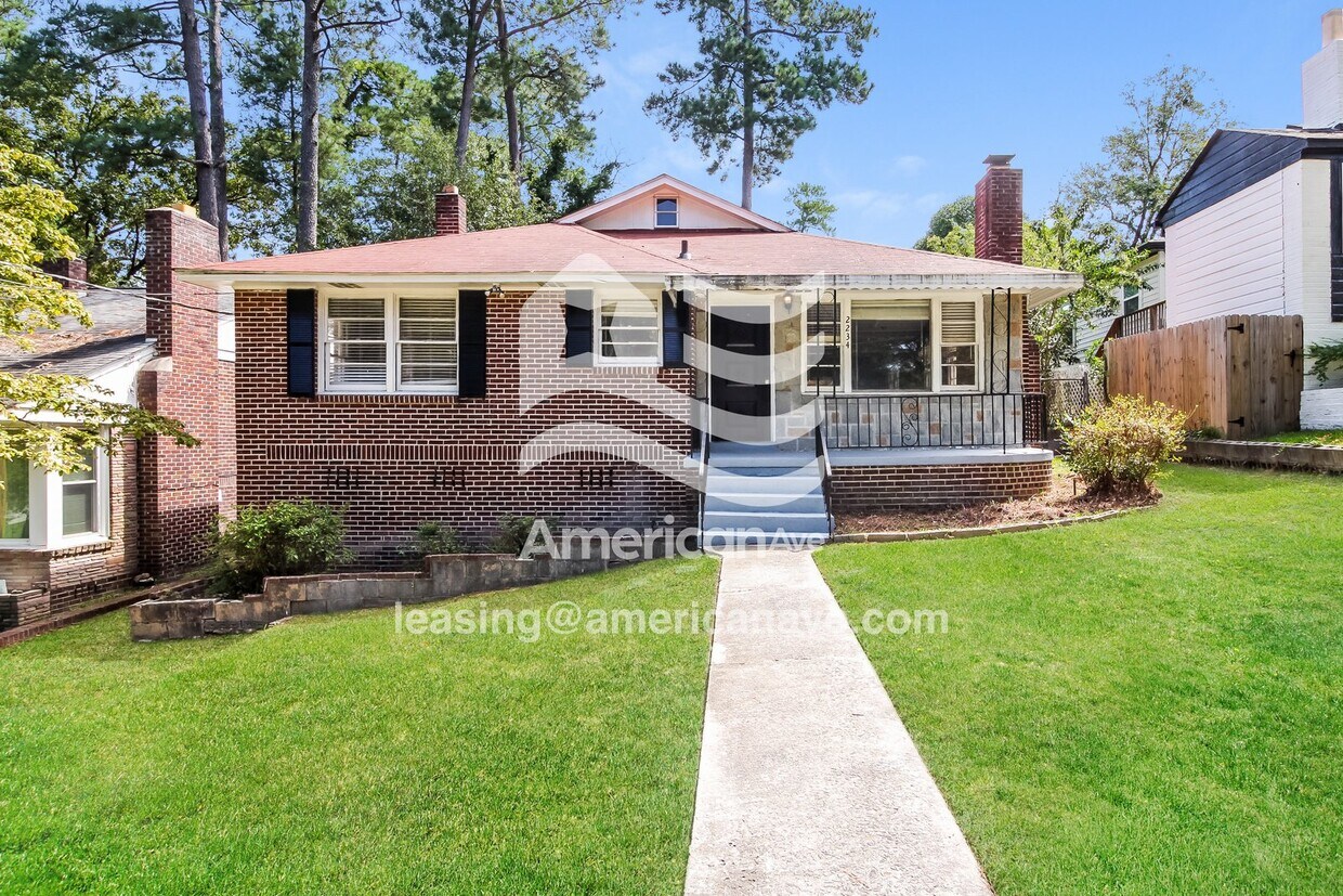 Primary Photo - 2234 Margurette St