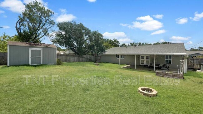 Foto del edificio - 3507 Midwest Dr