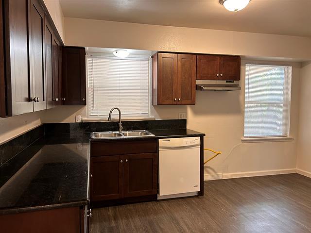 Foto del edificio - 10850 Mandalay Dr