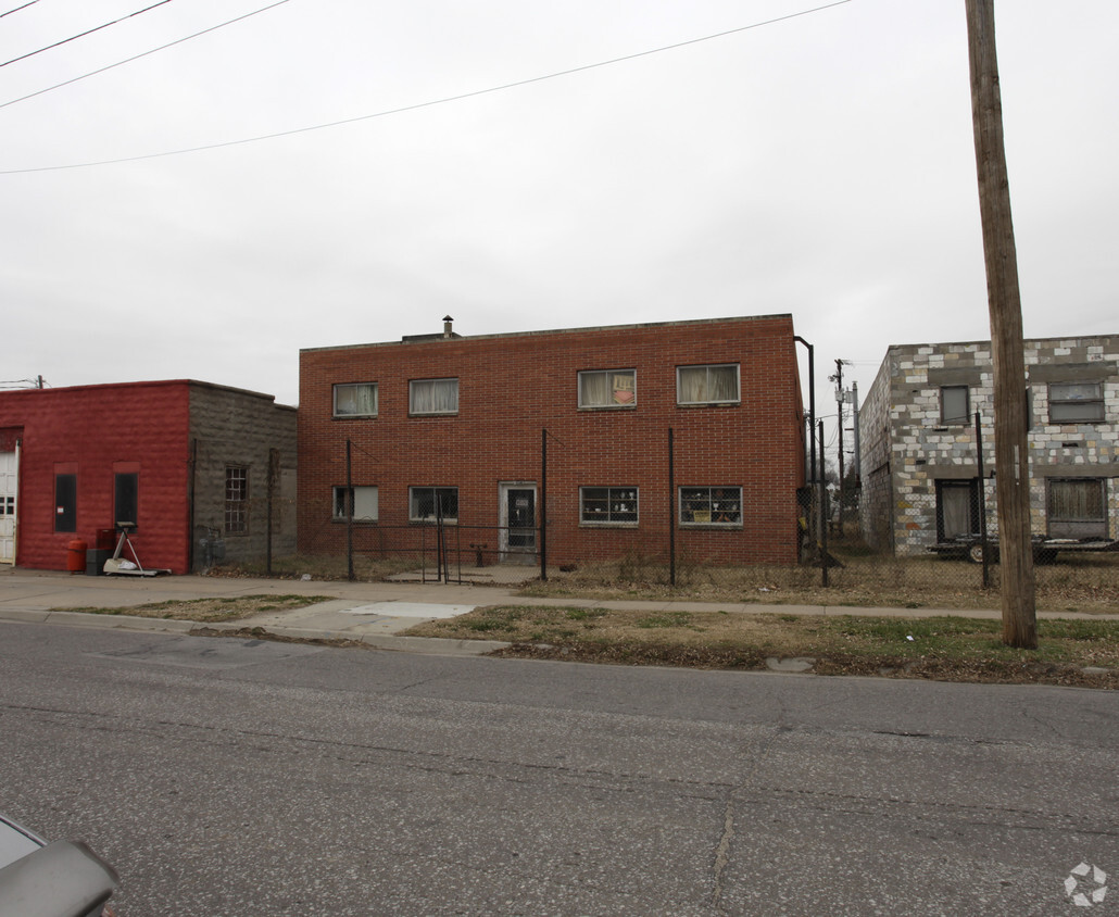 Primary Photo - 2224 Y Street