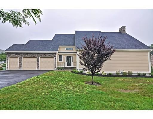 Primary Photo - 67 Clubhouse Way