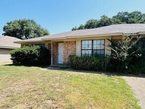Building Photo - 324 Mill Creek Cir