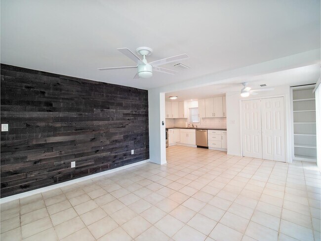 Living room with accent wall - 3978 Gordon Rd