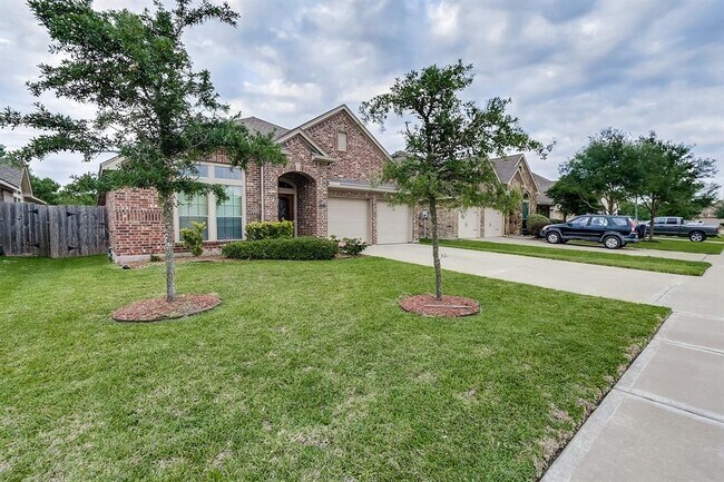 Building Photo - 5615 Stoneridge Ct