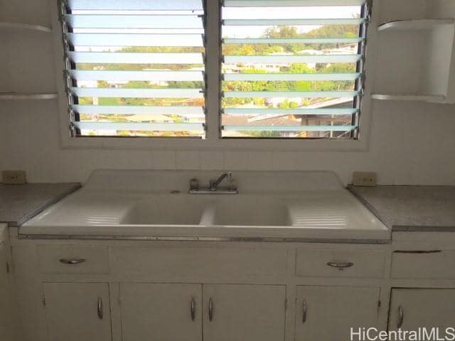 Building Photo - 2207 St Louis Dr