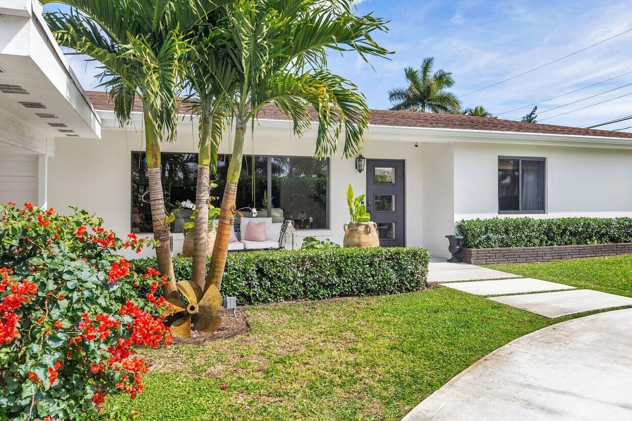 Foto principal - 7700 Pine Tree Ln