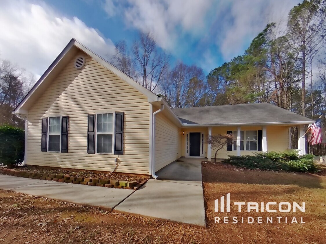 Foto principal - 85 Hollow Oaks Court Newnan GA