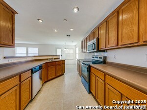 Building Photo - 331 Lucille