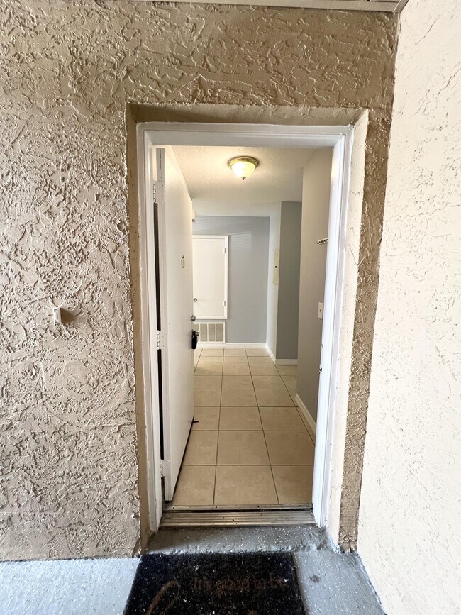 Building Photo - 9801 Turf Way