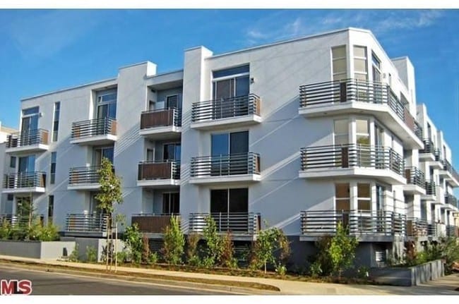 Building Photo - 900 S Westgate Ave