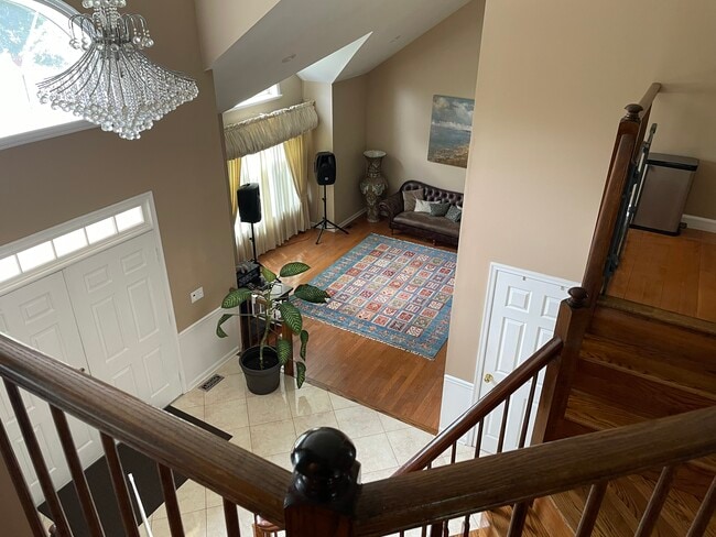 Building Photo - 1 Lenape Ln