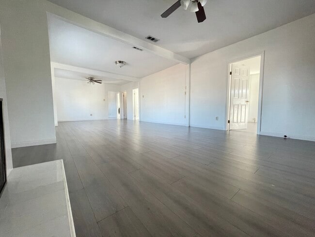 Foto del edificio - 3831 Drysdale Ave