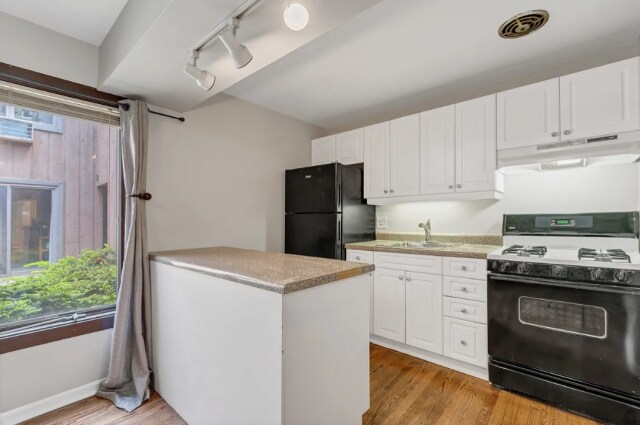 Foto del edificio - 1 bedroom in Chicago IL 60614