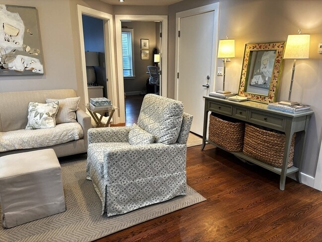 Foto del edificio - 177 E St