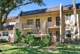 Building Photo - 124 Lake Constance Dr