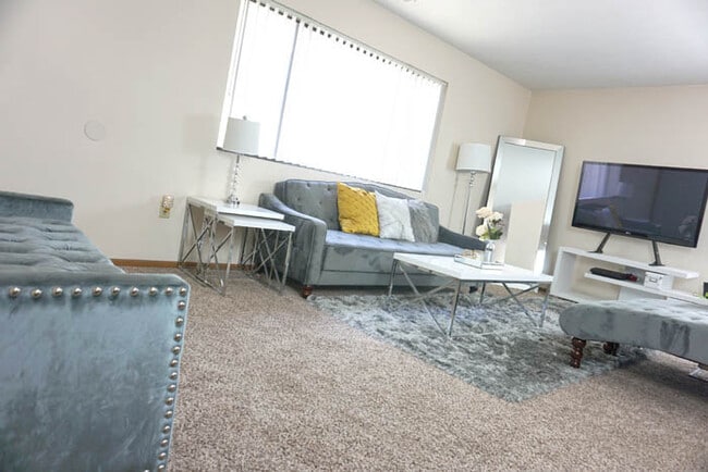 Interior Photo - Keystone Park