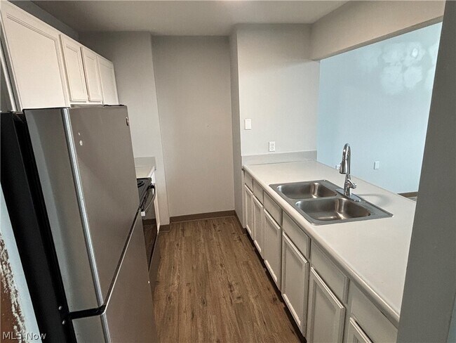 Foto del edificio - 59 Lincoln Way E