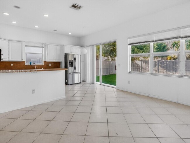 Foto del edificio - 15687 SW 53rd St