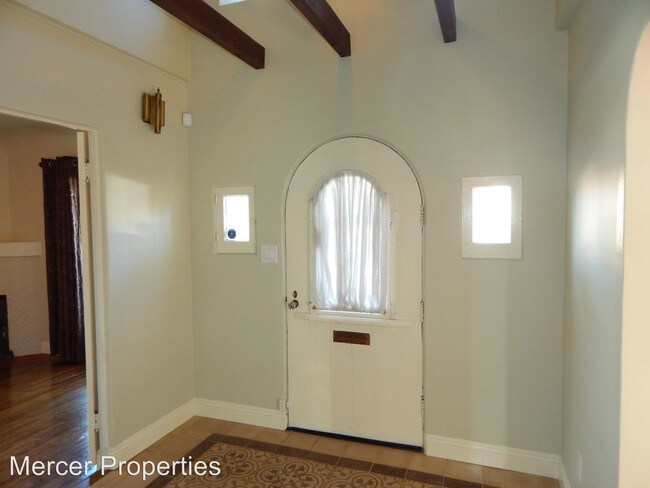 Building Photo - 3 br, 2.5 bath House - 4890 Biona Drive