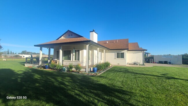 Building Photo - 18635 Lone Oak Ln