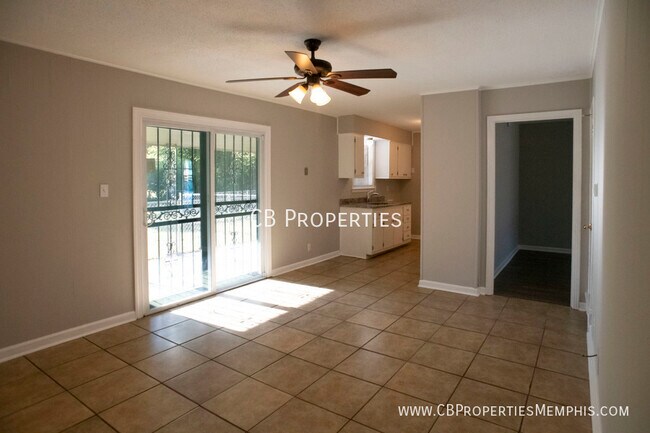 Building Photo - 3576 W Big Bend Dr