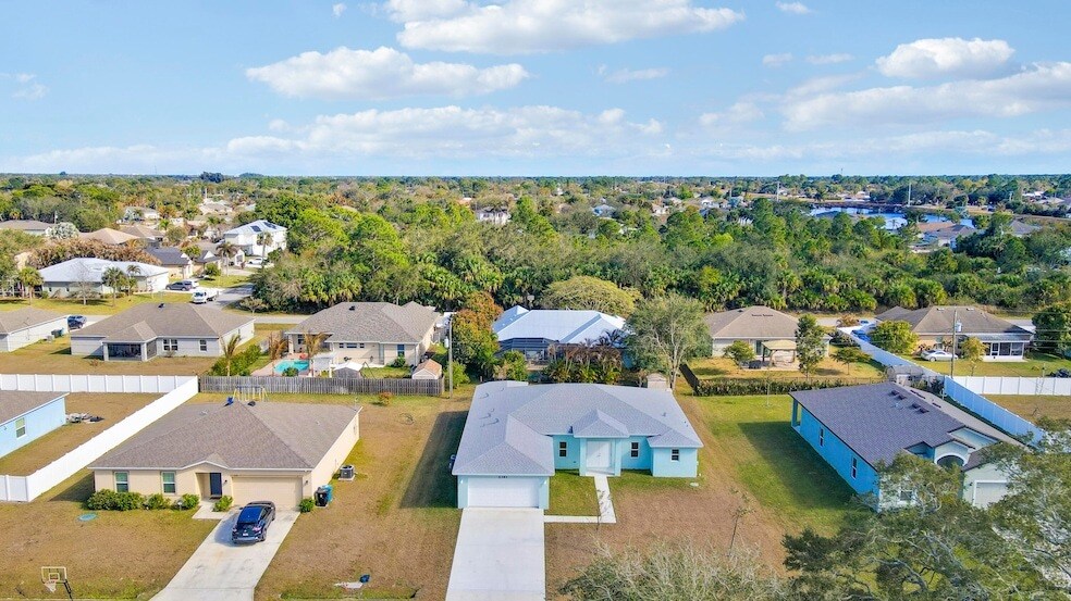 Foto del edificio - 2361 SW Chateau Terrace