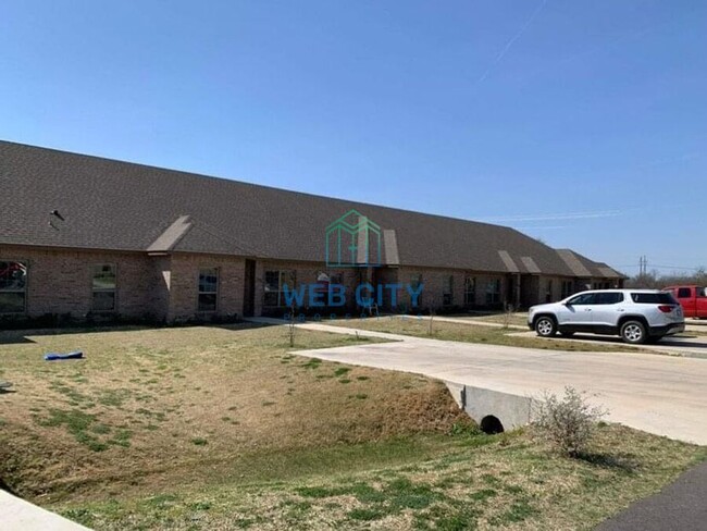 Foto del edificio - 1101 Grindstone Rd