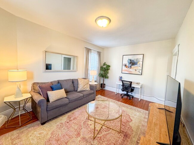 Foto del edificio - 1 bedroom in Brookline MA 02445