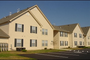 Primary Photo - Eagleview Apartments