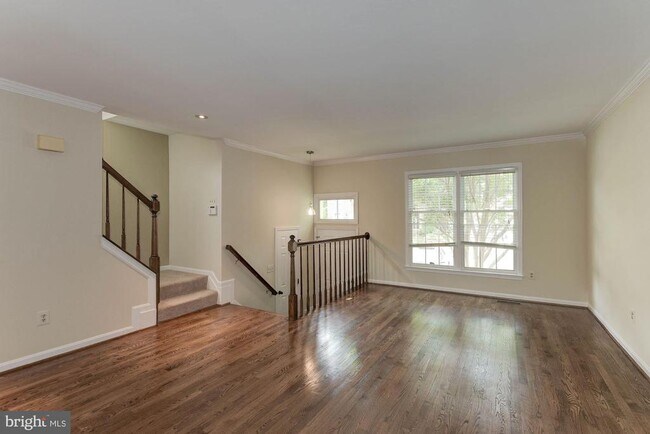 Foto del edificio - 1264 Quaker Hill Dr