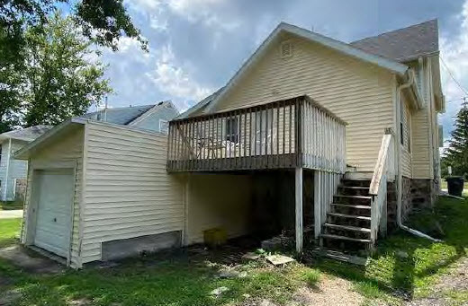 Building Photo - 251 N Prairie St