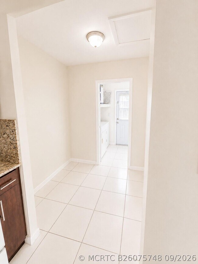 Foto del edificio - 3614 Taylor St