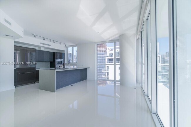 Building Photo - 1080 Brickell Ave