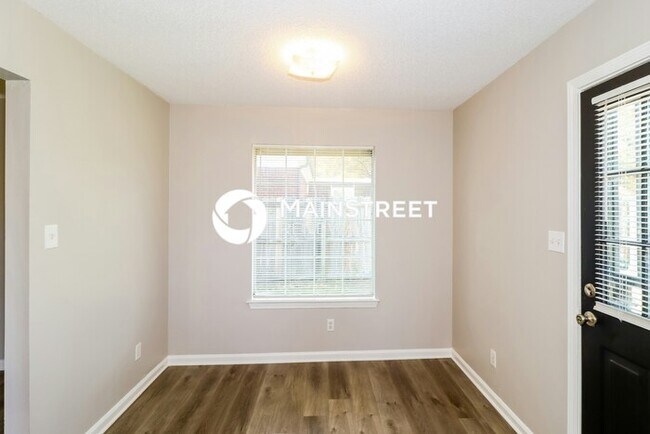 Foto del edificio - 3 Bedroom Pet-Friendly Home in Memphis, TN with Main Street Renewal