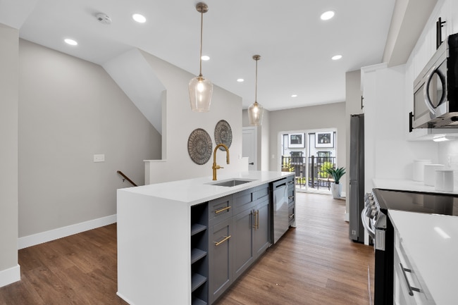 Building Photo - 4488 Butterfield Pl