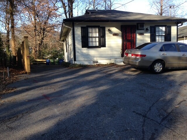 Foto del edificio - 791 Forrest St NW
