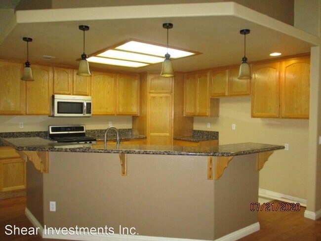 Building Photo - 12550 Whispering Springs Rd