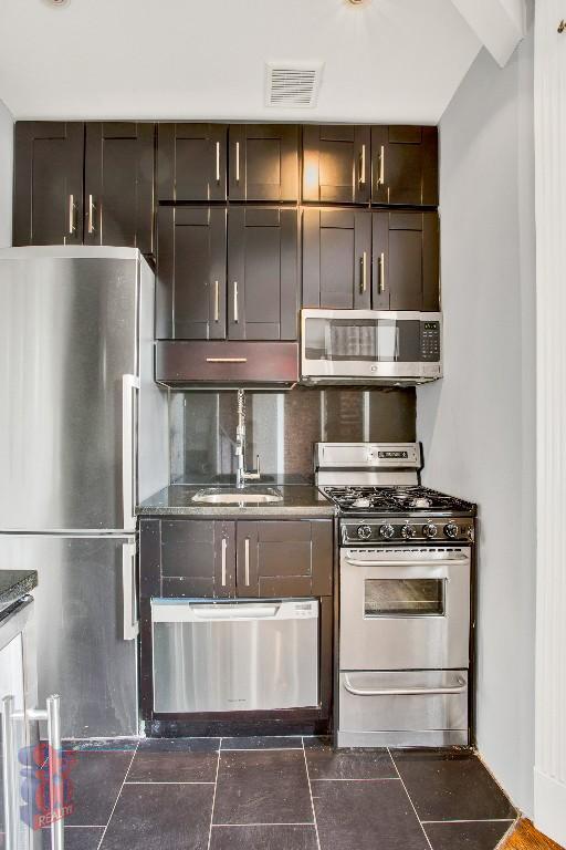 Foto del edificio - 234 Mott St