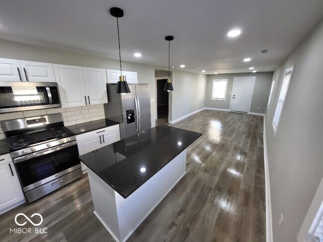 Foto del edificio - 2425 - 2427 Dr Andrew Brown Ave