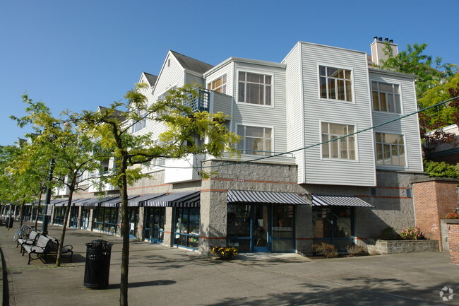 Building Photo - RiverPlace Condominiums