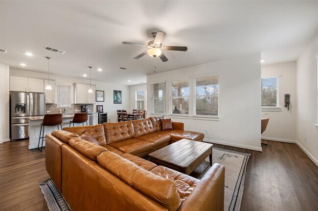 Foto del edificio - 8204 Prairie Rye Dr