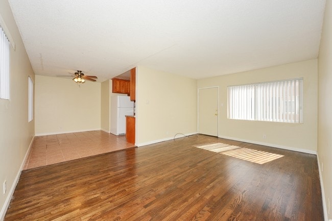 Building Photo - 3827 Tilden Ave