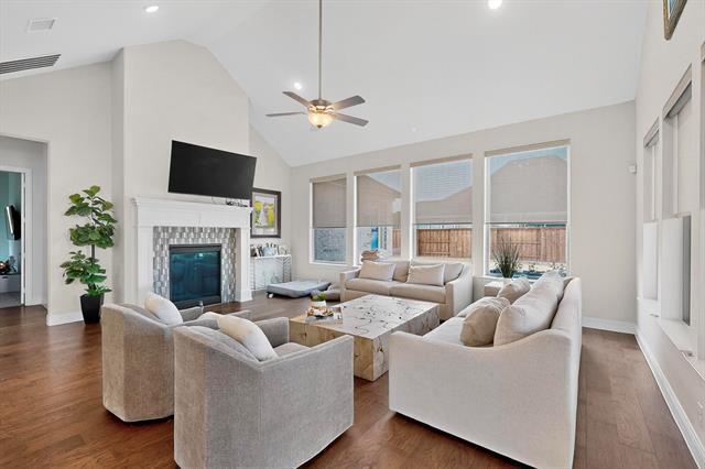 Building Photo - 4101 Old Rosebud Ln