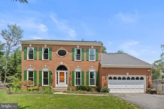 Building Photo - 10009 Puritan Way