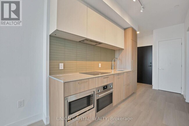 Building Photo - 36 Olive Ave