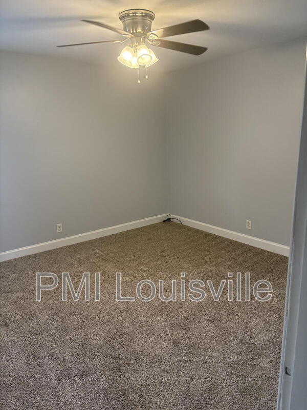 Foto del edificio - 2212 Gerald Ct